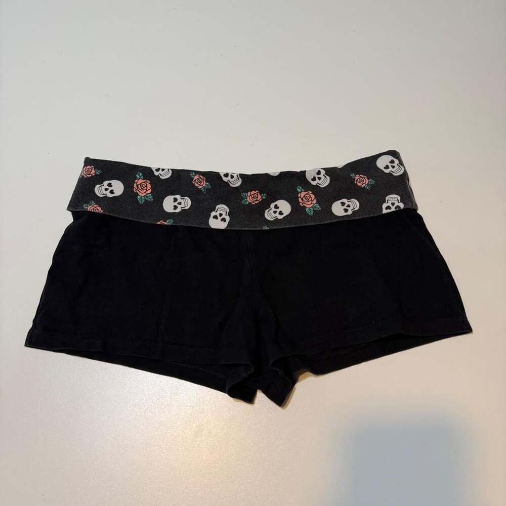 No Boundaries Skull Rose Fold-Over Lounge Shorts Juniors Large